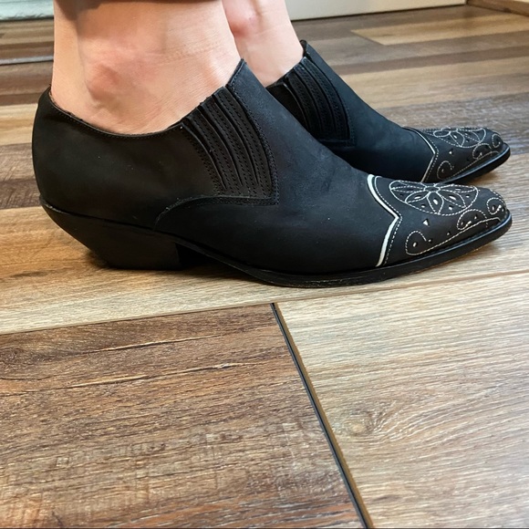 Guess Vintage 90s Black and White Ankle Booties Size 7.5 - Picture 4 of 13